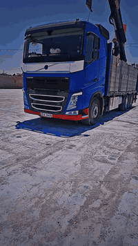 سلام عليكم فالفو 2015 كرين بلادي حجم كرين 166هياب فول مواصفات ثلاجه رادار تخم تايرات جديد رقم سنويه جديد سعره 575وبيه مجال ***********
