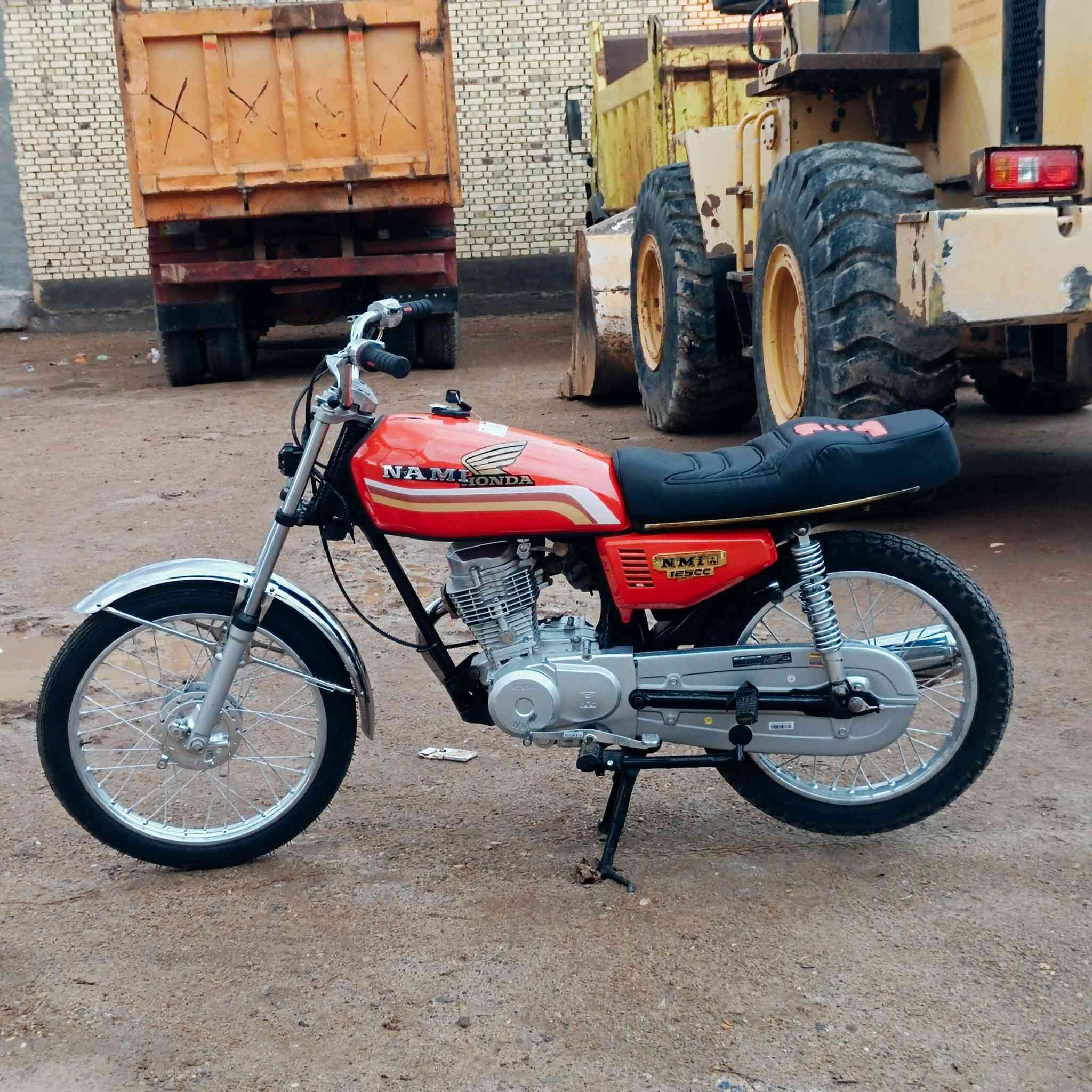 سلام عليكم دراجه نامه بدون للبيع العنوان ميسان رقم تليفون *********** متواجد واتساب
