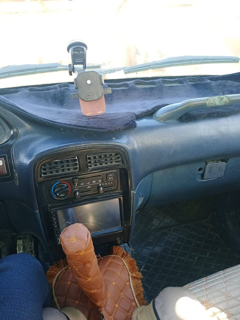 السلام عليكم كيا سبورتج موديل 1993 رقم جديد سنويه لل 2030 دفع رباعي السعر 45 للاستفسار الاتصال ***********
