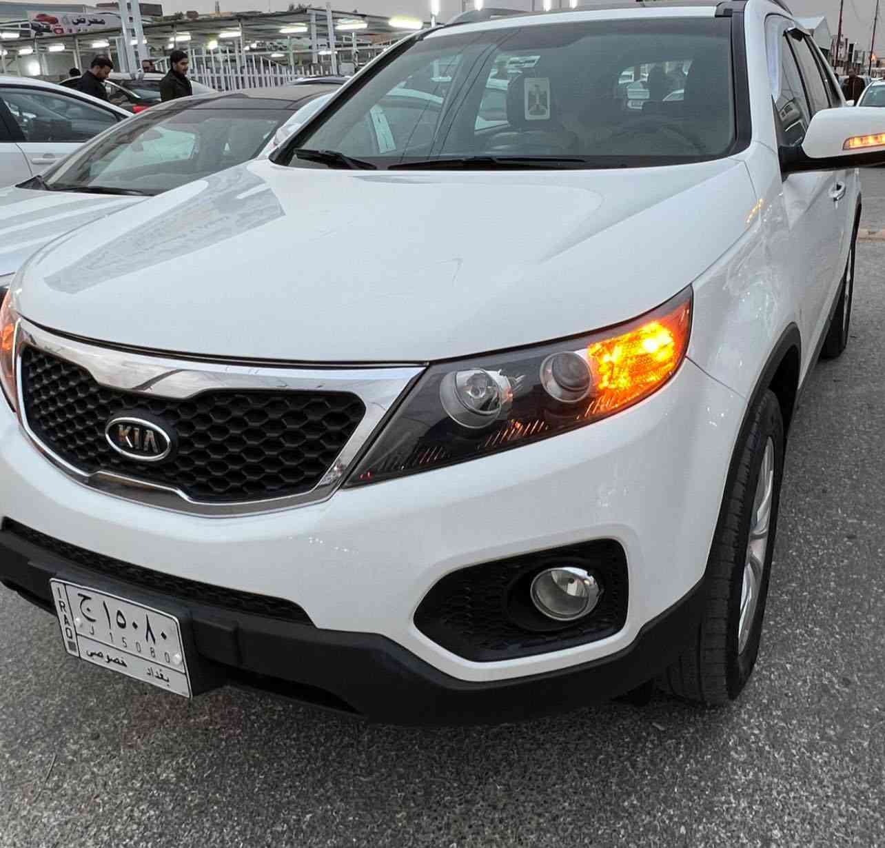 السلام عليكم
سورنتو للبيع موديل 10 خليجي 
بونراما 
بصمه
مري كهرباء 
بك لايت لد
ترحيب ابواب 
كشنات جلد 
شاشه وكاميرا 
كشن كهرباء
رقم بغداد 
سبعه راكب 
محرك 6 مامفتوح 
عليها ادامه كامله 
تحويل ثاني يوم بشرط 
 
بيها صبغ قطعتين وبارد قليل 
السعر (139) وبيها مجال بسيط 
المكان الرمادي حي الجمهوري 
التفاصيل واضحه كلشي وين ميعجبك افحص 
للاتصال ***********
