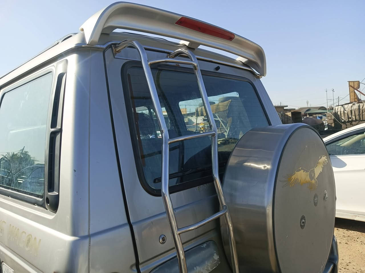 السلام عليكم كالوبر  2002 بلادي بانزين  300 محرك خيرمن الله  السعر 60  نقال ***********
