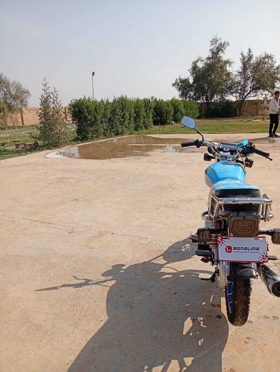 سلام عليكم حبايب هاي دراجة موديل ٢٠٢٥ تشغيل بصمة وتشغيل عن بعد صارهة قبل ١٥ يوم نزلت من صندوك سعرهة ٨٠٠ وبيهة مجال لشراي   رقم الهاتف ***********
