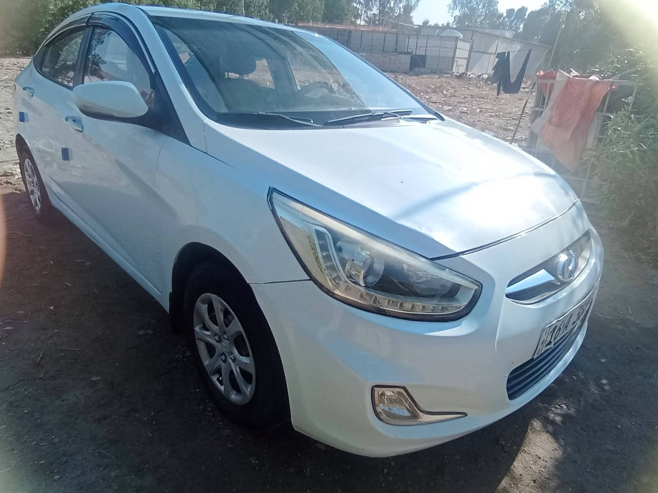 اكسنت خليجي ابيض اللون مكينة 1600دوش موديل 2014 رقم
جديد سنوية جديدة  ما ساقطة رقم انكليزي 
السونار السيارة موجود 
مكينة جديدة ما بيه اي بخار 
حدادية نفض 
تبريد شخال 
ما ناقصة برغي 
چاملغ تبديل أمامي جهة السائق بدون دواخل والدوار الخلفية بيهن صبغ وبيهة باب اربع قطع فقط 
مكان السيارة بابل 
مالك الشرعي في بابل 
الرقم: *********** 
السعر: بشدة وبيهة مجال
