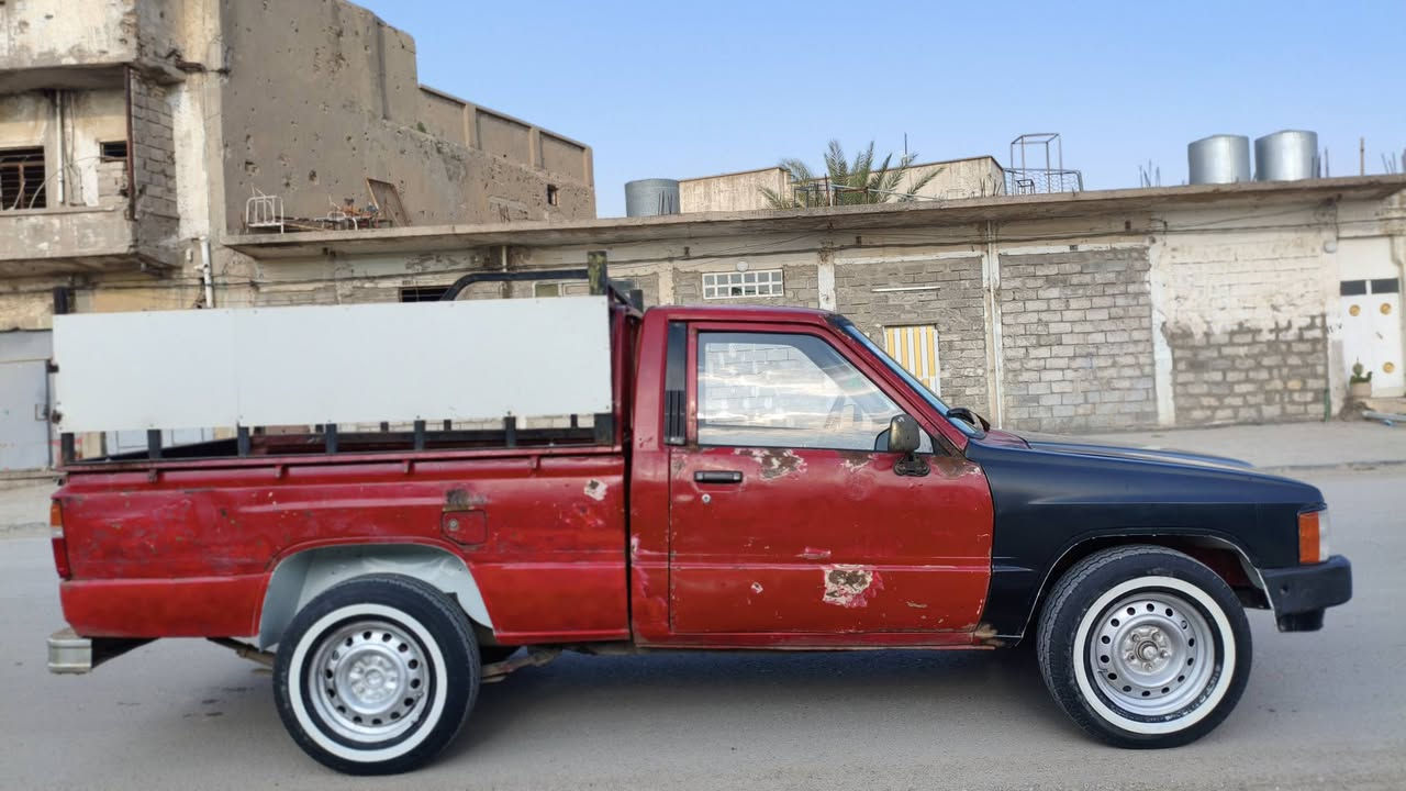 سلام عليكم بيكم تويوتا 1985 سيارة بسمي تحويل شرط لون احمر معمر عل الشاصي يرادلو صبغ مكينا گير شرط توماتيك وايرمنيا شغالا طخم تاير جديدد
العنوان : الموصل
سعر     : 38 $
هاتف   : ***********
هاتف   : ***********
