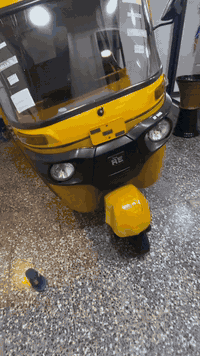 السلام عليكم تكتك 21  بوشه وبستم الكشر مكفول ماعدا رصعه بسيطه بللغد مبينه 7700 وبيهه مجال 
***********
 مرقمه بغداد 
عنواني العبيدي
