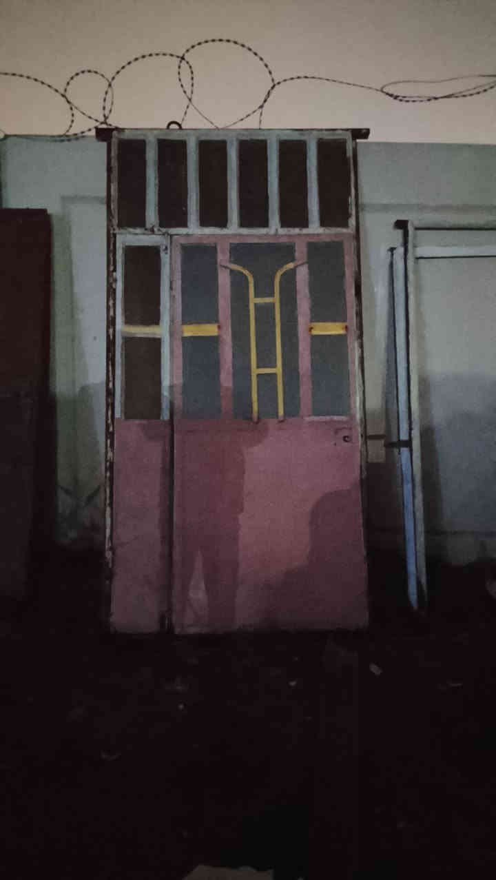 سلام عليكم اشتري سكراب وسندويج وشيلمان وانواع الحديد وهدم المنازل السكنيه ولحكوميه العنوان بغداد متواجد فيس واتساب ***********
