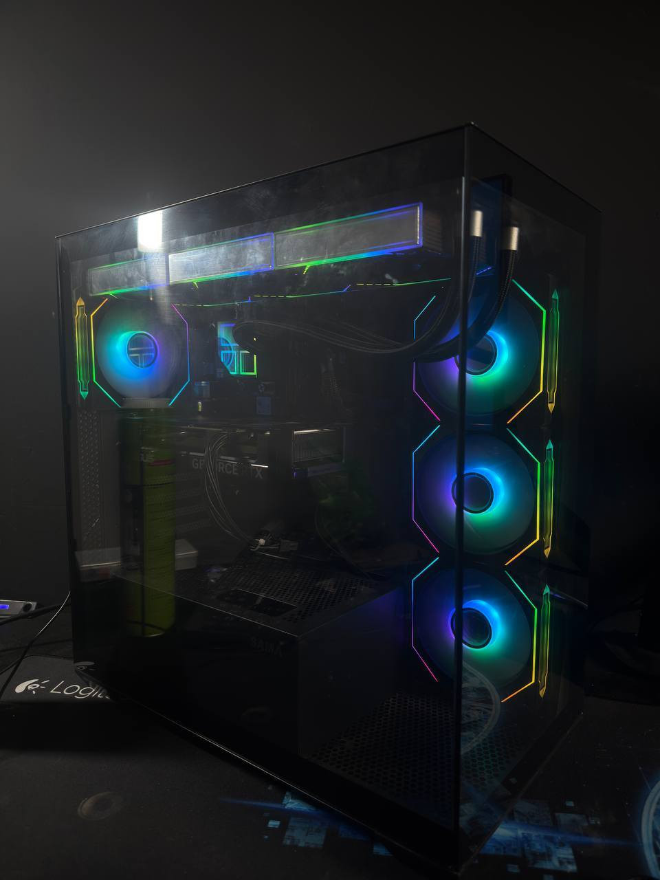 السلام عليكم
تجميعة مستعمله 

4060 asus dual
13400f 
Case sama
Thermalright 360
600w hydro
H610
Ram 16gb
512gb gen4

السعر 975 الف
 
مكان بغداد الكراده خارج مقابل الجامعة التكنولوجية 
رقم ***********
