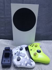 اكس بوكس سيريس اس • جويستك 2 • يو بي اس جديد