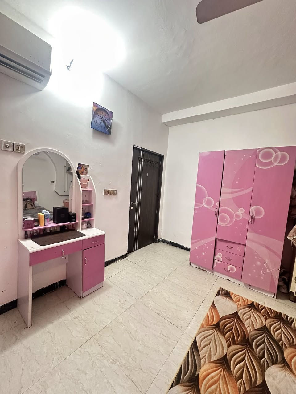 السلام عليكم غرفه بناتيه خمس قطع كنتور جرابي 2 ميز مرايه مكتبه السعر 200 مكان كربلاء حي العباس


**إذا كنت صاحب هذا الإعلان وتريد حذفه لأي سبب، رجاءا أرسل رسالة إلى الدعم الفني**