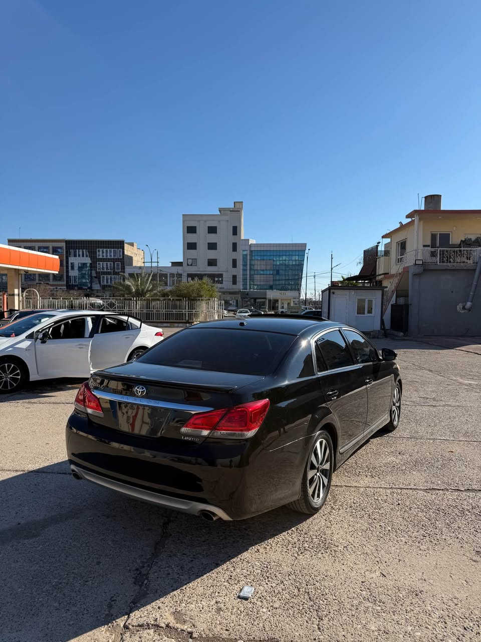 تلفون***********
تويوتا افلون٢٠١٢   امريكي
٢٣ ورقه غرامه له سعري ديته خوار+تحويل وكاله بشه رت
كلين تايتل بئ سبوخ  ٢تعديلي بجوك
مواصفات lemted سلايت كوشن جلد داخل زه ر لايت زينون ٢شاشه تحديد سرعه سوكان فوليوم دبل گير كوشن كاره با تبريد مركزي فول دعامي بو دعامي به شه رت
مكينه ره ش گير مكينه به ردي گزوز به شه رت
بيش و بشت و هه مو گياني به شه رت
سعر ١٧٩ ورقه مجال اكر, نينوى
