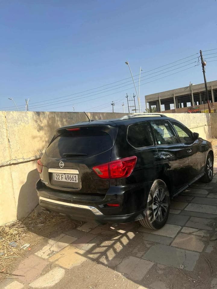 بسم الله الرحمن الرحيم
مكلف بلنشر
مراوس مع قمارة اقل منها او للبيع 
نيسان باثفندر 2018sv
السيارة مال بيت حيل نضيفة 
حادث جاملخ جهة السايق امريكي و عكسها عراقي فقط 
مكان موصل برطلة 
***********
