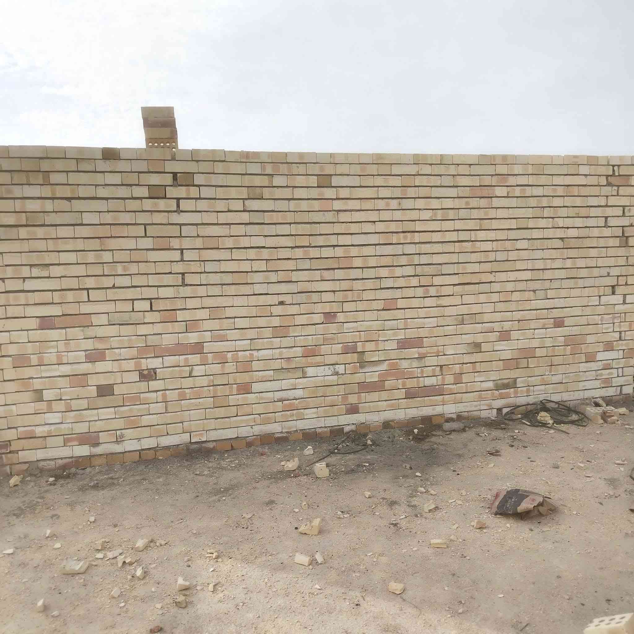 خلفه بناء متفرق حالين استلام مهندس وهاذه رقمي *********** وبلخدمه
وموعد مضبوط
