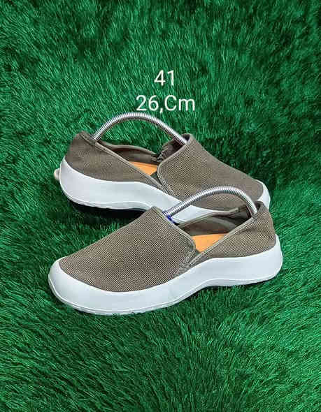 👟وجبه اوربي فول نظافه 💯
اورجنال باله مستخدم 
قياسات مختلفه   .اسعار مختلفه 
يوجد توصيل جميع المحافظات 🚛 
للتواصل .🌷***********📱
