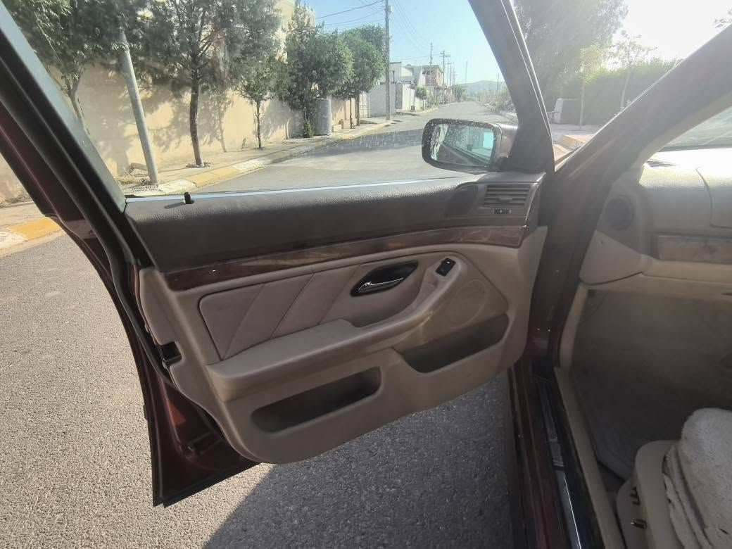 بیئێم سەقەر مۆدیل 2000فول مواسفات کۆدی بەناو خۆمەوەیە هەموگیانی بەشەرت سوکانی ئەوروپی ناوزەرد ساڵۆنسای سپۆرت گۆڕینەوەش ئەکەم لەسەر دڵ گرتن شمشمل, السليمانية


**إذا كنت صاحب هذا الإعلان وتريد حذفه لأي سبب، رجاءا أرسل رسالة إلى الدعم الفني**