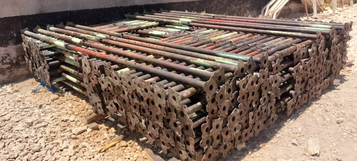 جكات عجمان طول 4 متر نضيفات العدد 260 جك 
مكاني حله ***********
