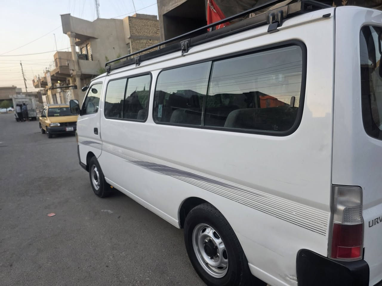 نيسان يورفان موديل 2009تحويل ثاني يوم رقمها بغداد سياره مكفوله من البنيد للبنيد سياره نضيفه كلشي تبريد شغال تخم تاير جديده يعني جاهزه من  كلشي .
للاستفسار الرقم:***********
السعر 《150》وبيها مجال
