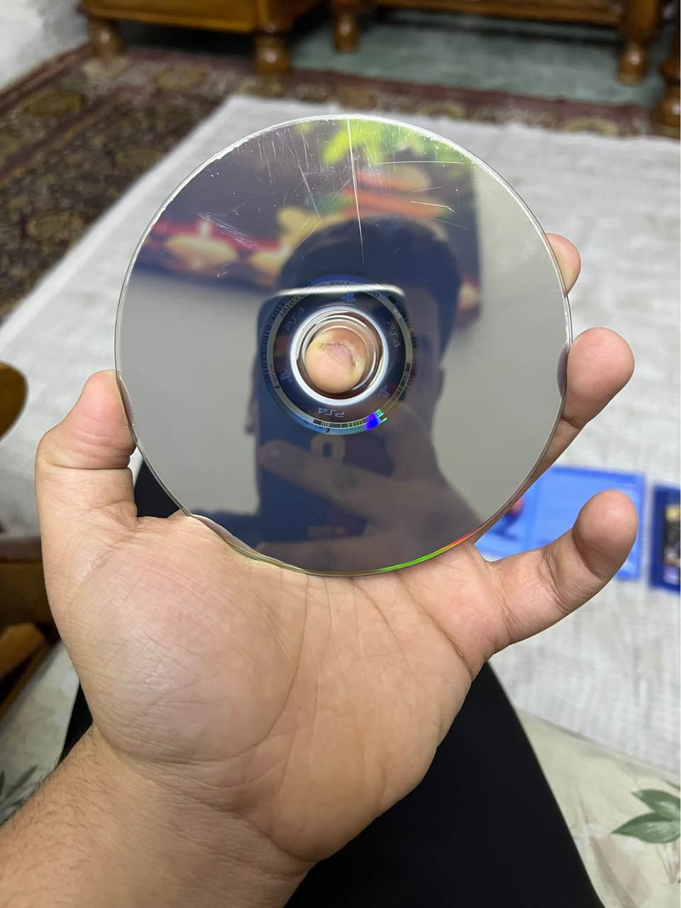 سلام عليكم للبيع قطعتين حلوات باتل فيلد نسخه محسنه عربيه بل كامل وترجمه مع جي تي اي 5البتل جديده حيل نضيفه الجي تي اي بيه شخط واحد موضحه بل تصوير ثنيهم 25 الف قفل مكاني بغداد حي اور.*********** توصيل متوفر بغداد, العراق
