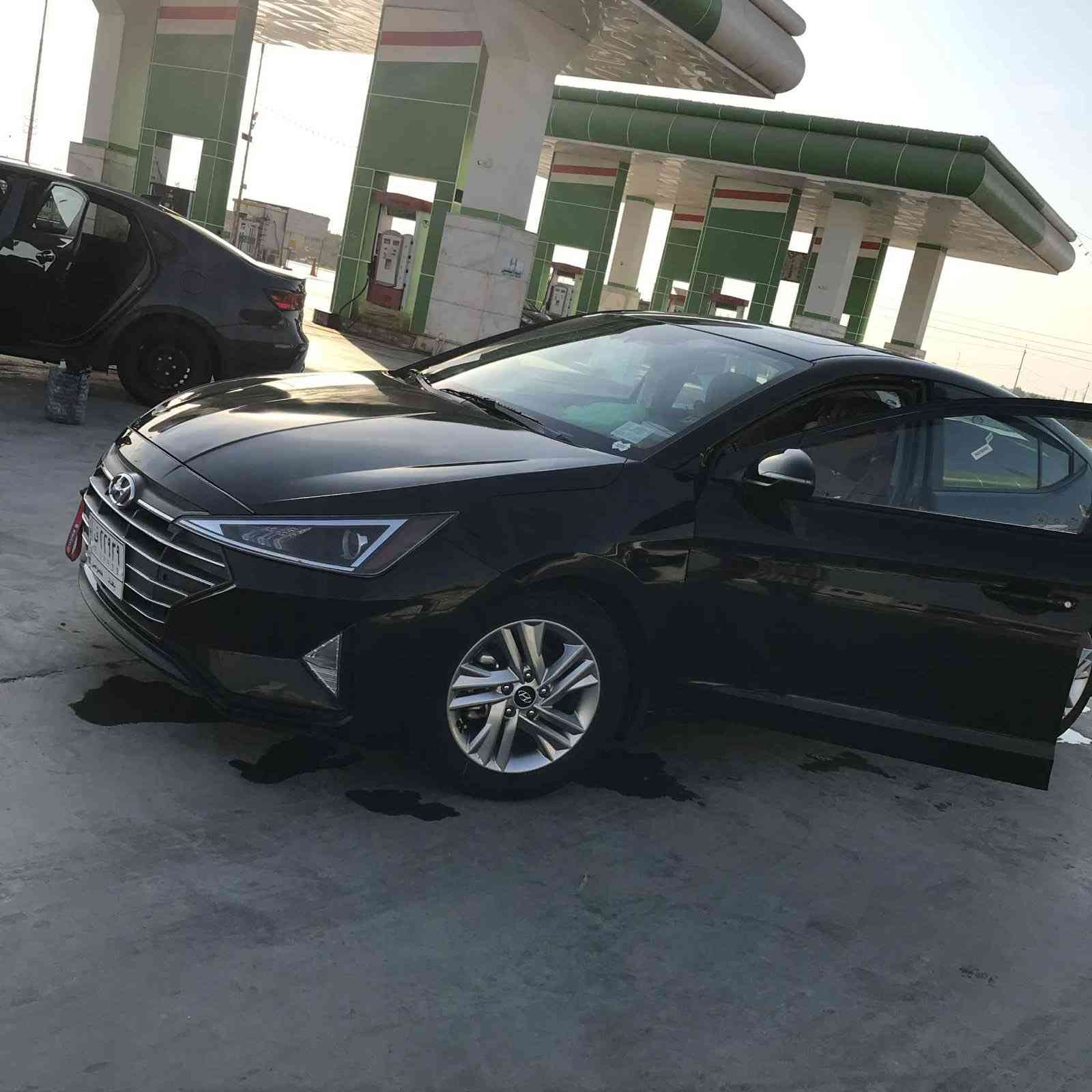 الانترا ٢٠٢٠ رقم بغداد مشروع وطني. ماشيه ٣٩  الف حقيقي سياره فول مواصفات مكينه ٢٠٠٠.
***********
