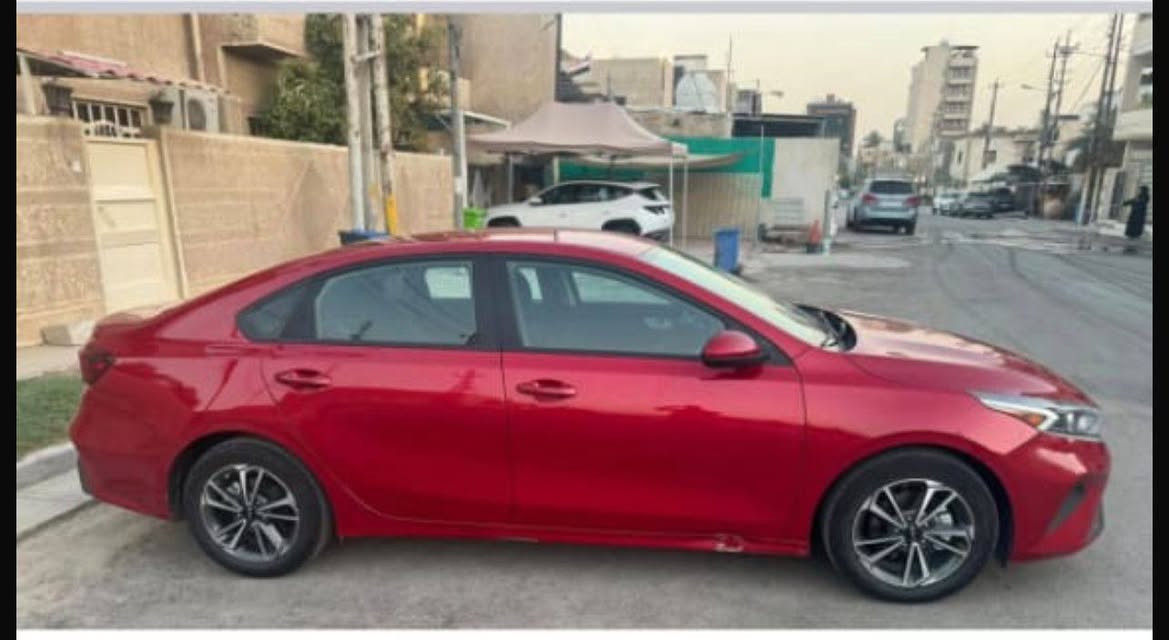 🚘 كيا فورتي 2024 نص فل للبيع 🚘

✔️ وارد أمريكي
✔️ رقم بغداد جديد
✔️ مكينة 2000cc
✔️ سيارة نظيفة جداً

🔹 الضربة كانت خفيفة جهة الدوسة
🔹 المبدل فقط:

* الدعامة الأمامية
* البنيد

✅ السيارة ما بيها أي نقص غير المذكور
✅ والباقي كله مكفول من كل شيء

💰 السعر 155 وبيها مجال 
اي ستفسار خاص


**إذا كنت صاحب هذا الإعلان وتريد حذفه لأي سبب، رجاءا أرسل رسالة إلى الدعم الفني**