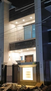 بيت مساحه 100 متر واجه 5 نزال 20 السعر 295 مليون قابل للتفاوض  منطقه ا...