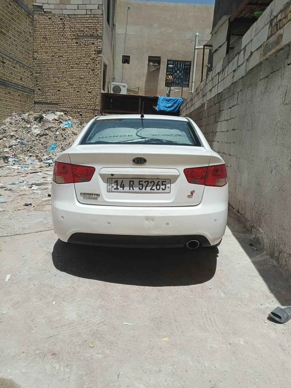 سيراتو موديل ٢٠١٣ خليجي للبيع
محرك ١٦٠٠ دوش 
اربعة دسك 
تخم تاير 
تحكمات جهتين 
📺 شاشة وكاميرة 
كير مكفول صدرمكفولات 
فول مواصفات تبديل باب خلفي فقط
عدة بارد بسيط بالهلال الخلفي 
السعر 92وبيهة مجال باسمي سنويه28
مكان السيارة البصرة

***********
