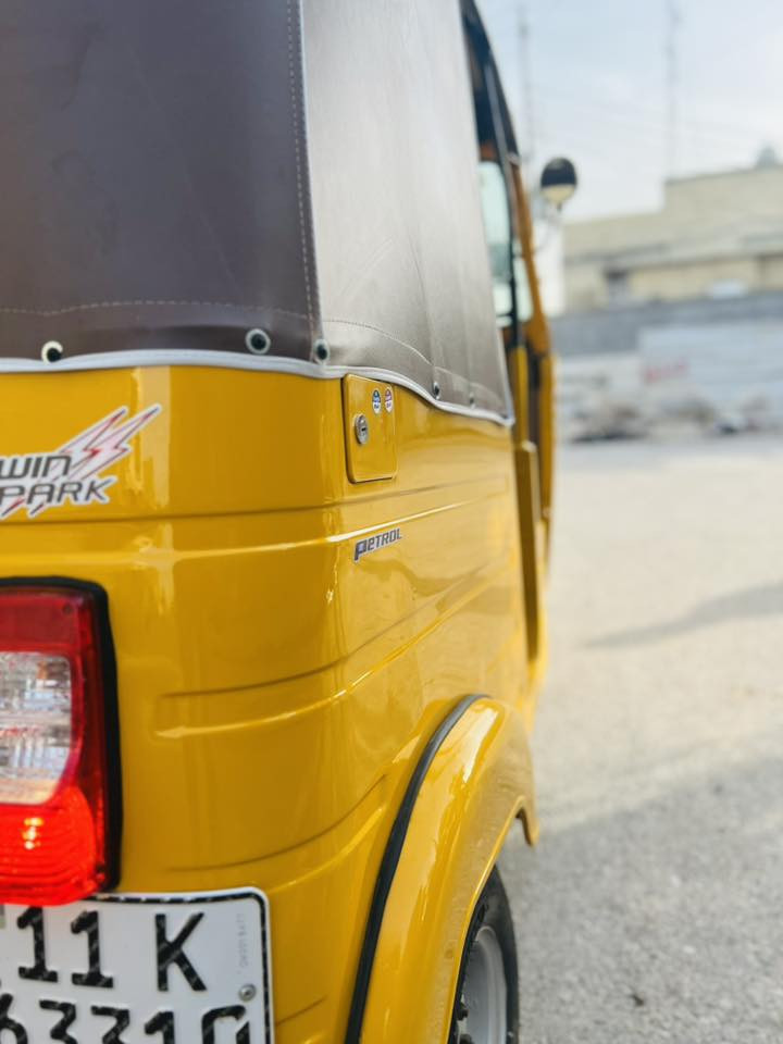 سلام عليكم تكتك 2020شهر 1 تكتك خير من الله  رقم وسنويه تكتك معمره صبغ عام تجي تكلب وشوف كدامك محرك نضيف تكتك بسمي مكان بغداد مدينه رقم 👈🏻***********++***********
