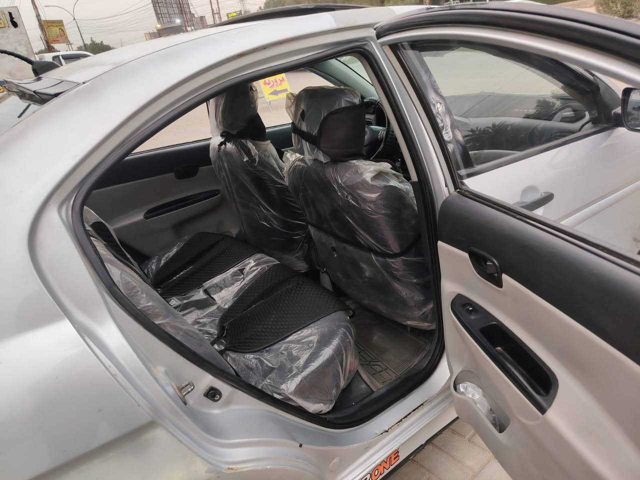 اكسنت موديل 2010 /محرك وكير مكفولات صدر امامي وخلفي جديد باتري جديد تاير جديد بيها 4 قطع صبغ ابيع احزام/ فتحه/تدفئه كشن/تحكم ستيرن/حساسات/مري شفط/سياره فول/ رقم هاتف /***********/بغداد الدوره حي الصحه سعر/82 بيه مجال
