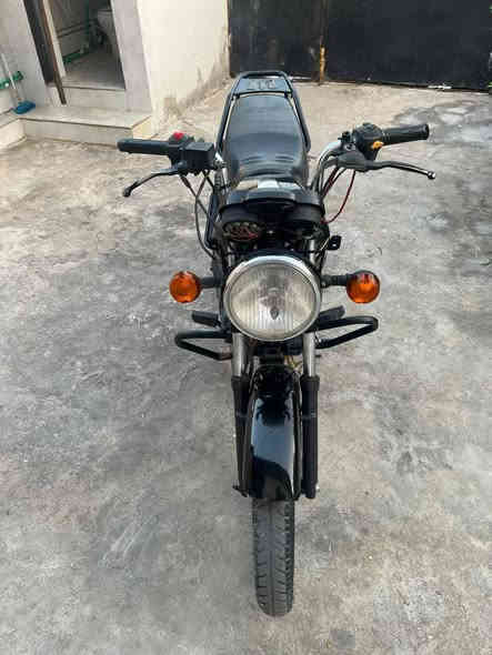 مكلفه بنشر Tvs
موديل 2023 رقم وسنويه 
الرقم بعده مامستلمه 
الدراجه نضيفه وحلوه 
المكينه مامفتوحه 
السعر 1800
مليون و ثمن ميه
وبيهه مجال
***********
