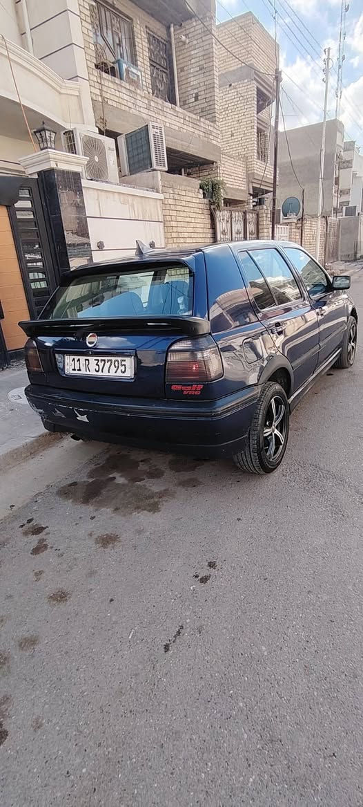 السلام عليكم  
كولف 93  محرك 2000 قبق ابيض سنويه بسمي ارقام جديده   ***********  متواجد واتساب السعر 45
