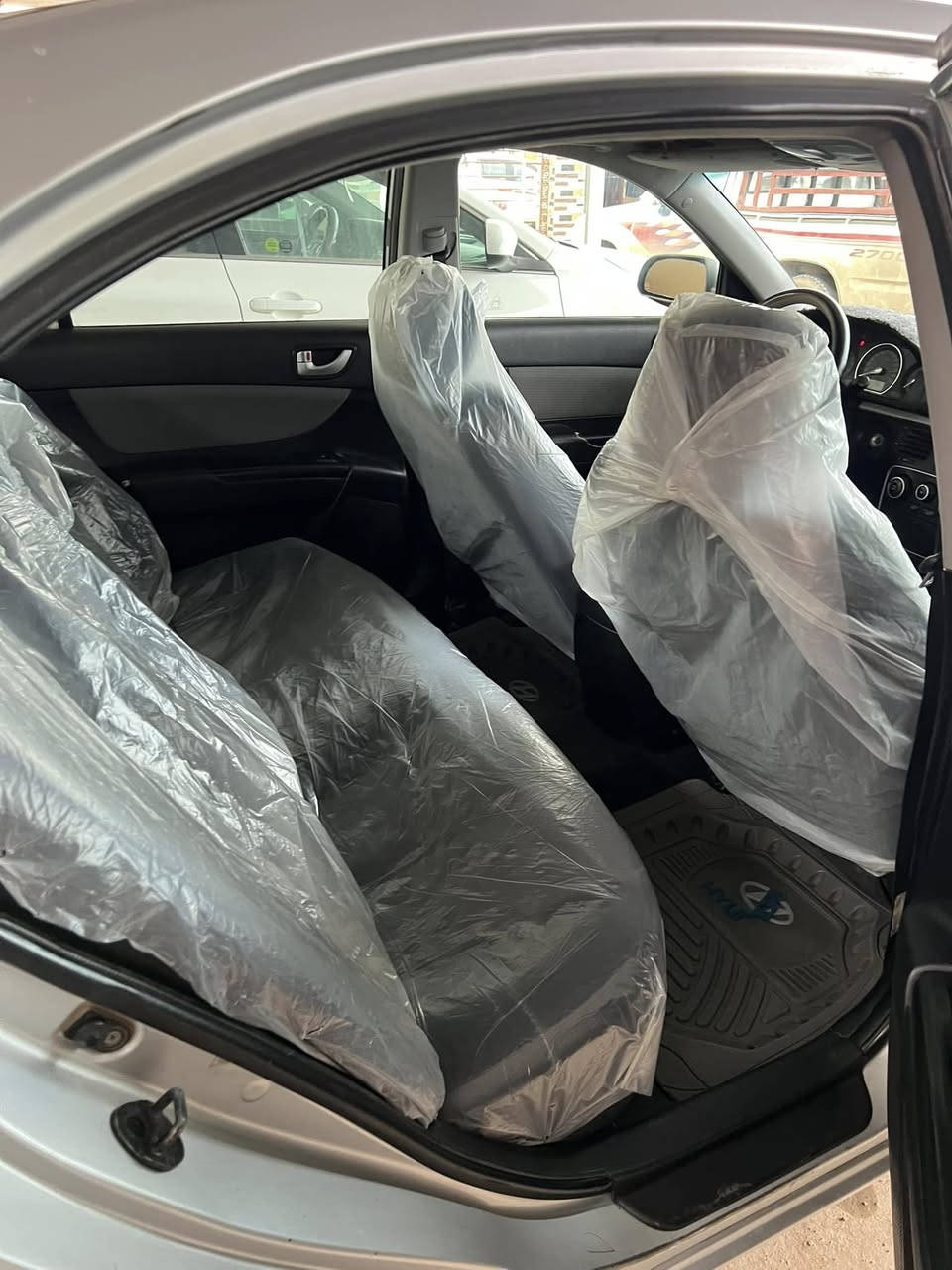 سلام عليكم 
سوناتا للبيع 
موديل 2008كلين 
كير ومحرك 6شرط 
تواير وصدر جدد
السعر 110
وبيها مجال للطيبين 
الرقم ***********
