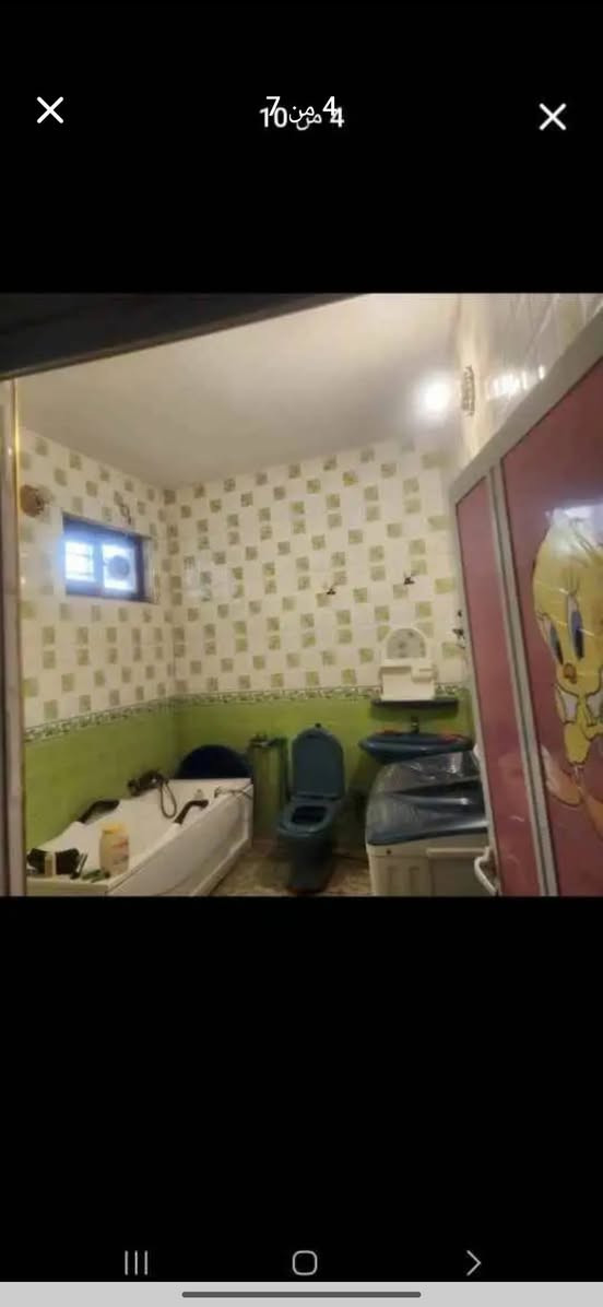 بيت في حي زهراء خلف معهد التقني مساحه ٢٥٠ طابو صرف  مطلوب ٨ للقار بس سعر خاص  طابقين  ٤ غرف وصاله وستقبال ***********    احجام غرف.كلش جبيره  مستعجل عل البيت شراي خاص  بنيان جديد كلش. كله طابوك  طابق لئول كونكريت  وطابق ثاني عكادة ديوانية, القادسية
