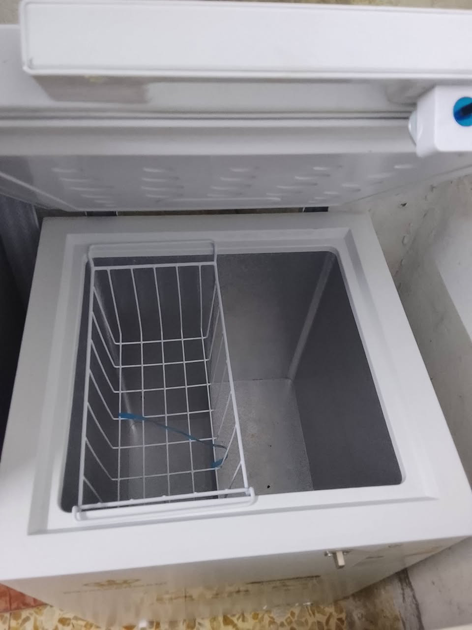 غراض بيت للبيع ثلاجه عشره قدم تجميد تبريد سعره 200مجمده صغيره 8قدم سعره 175 طباخ شغل ونارزركه ولفرن ماله شغال لفوك وحد وجوه وحد سعره 125عنوان بغداد لمدينه متواجد  عل لفيس


**إذا كنت صاحب هذا الإعلان وتريد حذفه لأي سبب، رجاءا أرسل رسالة إلى الدعم الفني**