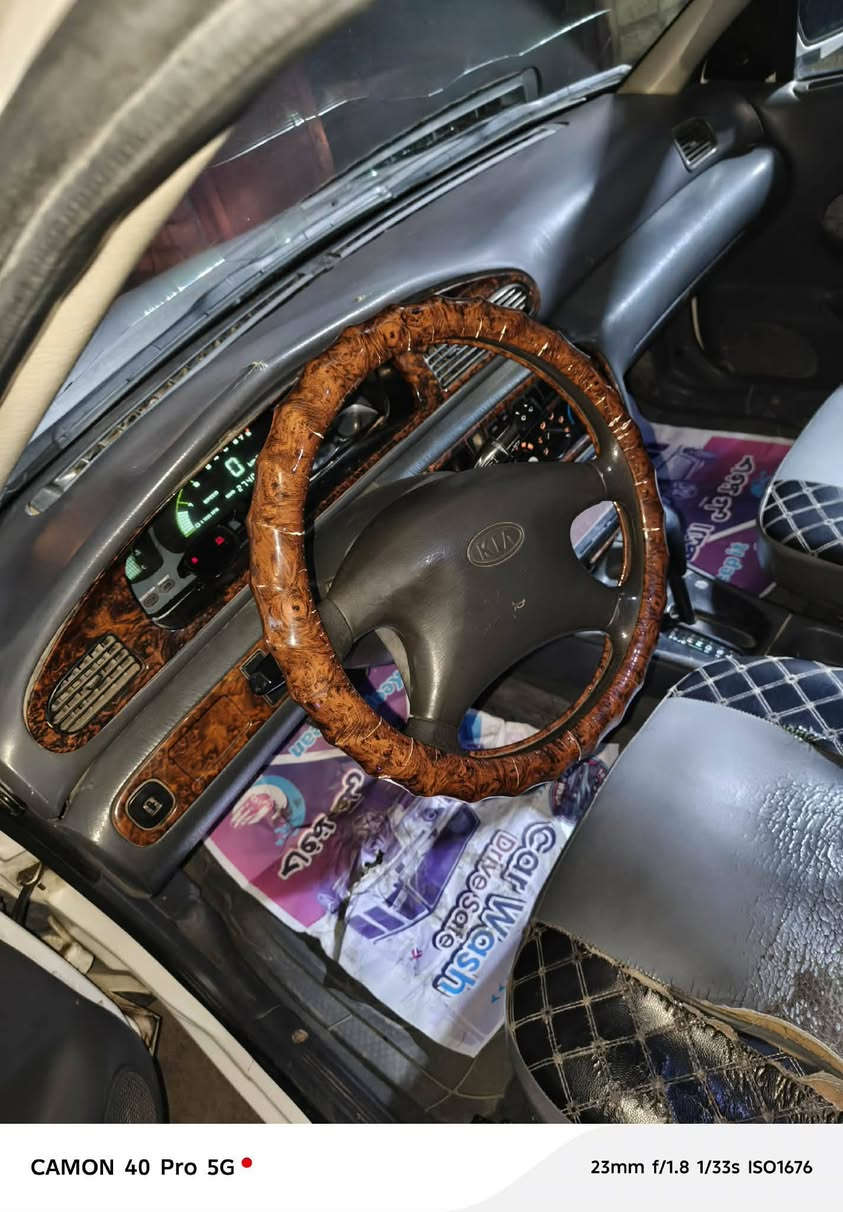 السلام عليكم عندي كيا سيفيا موديل 95 بغداد الماني تدفئه تبريد بيضه بحاله جيده كير ومحرك خير من الله كير اوتماتيك السعر 46 وبيه مجال للطيبين 
*********** بي واتساب
