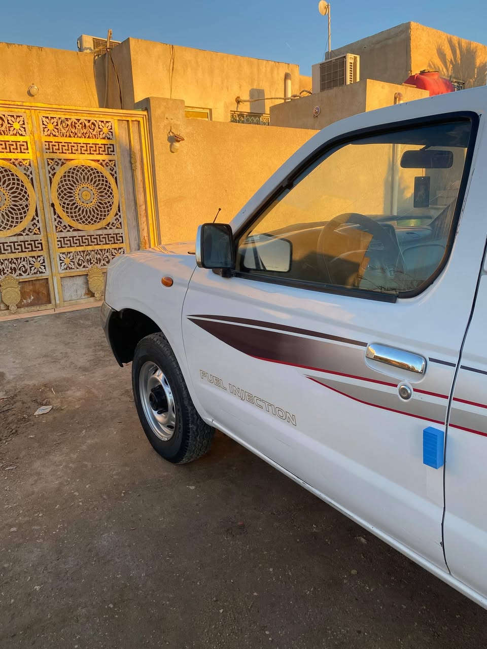 سلام عليكم بيك اب نيسان 2009 مكفوله كفاله محرك مامفتوح كير اكسن حداديه تبريد تخم  تاير مكفوله من الضربه والتبديل والفتح رقم ذي قار سنويه جديده 2028 بسمي مداور ثاني يوم السعر 118 الرقم ***********
