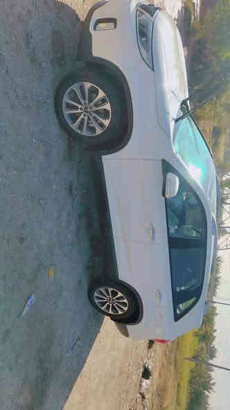 سلام عليكم سورنتو خليجي موديل 2014 مكفوله من الصبغ والشخوط محرك ٤ سلندر دوش بشرط ما مفتوح محرك والكير صدر أمامي وخلفي بشرط فول موصفات رقم سليمانيه سبعه راكب ٣ قطع تبريد بردات كشن كهربائي حساس أمامي وخلفي بنوراما مري شفط كامره سونار مرفق مع صور السياره تريد وكاله أتريد تحويل السعر 182 وبيها مجال رقم تلفون *********** بيها كابون بانزين
