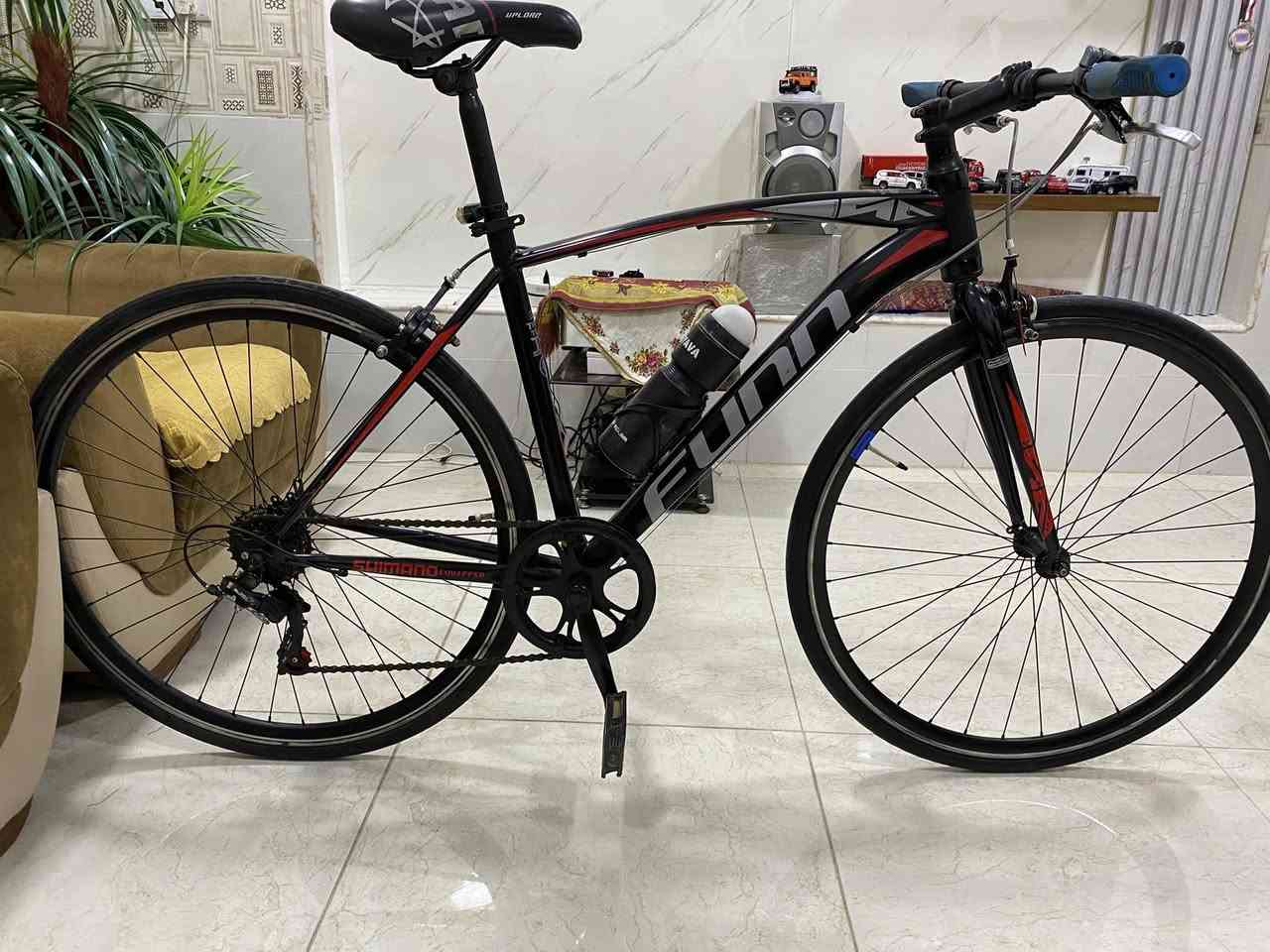 دراجة هوائية شريكة FUNN  اليابانيه🇯🇵
 قياس82c700

المعدن ألمنيوم 

قياس الفريم 45cm

السستم شيمانو Deore 

مكينة1/6

عقرب شيمانو Deore  

السعر 150ألف دينار  

عنوان بغداد حي العامل شارع ٣٠🚴🏻

📞***********
