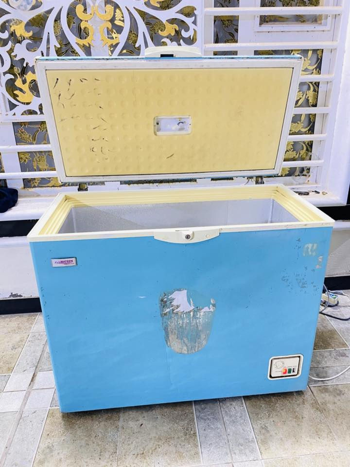 عندي هاي مجمده نضيفه للبيع حجم وسط 14 قدم نوع المتين  ماداخله تصليح بلاديه مال شركه مكان المحاويل شغاله وع فحص وضمان سنه


**إذا كنت صاحب هذا الإعلان وتريد حذفه لأي سبب، رجاءا أرسل رسالة إلى الدعم الفني**