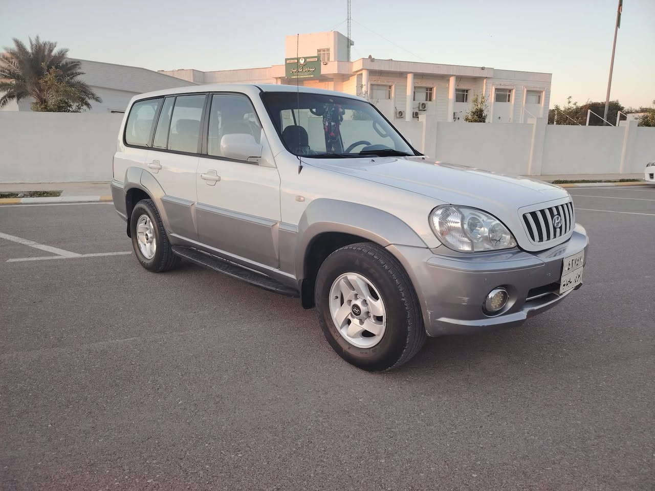 هو ندای تریکان مۆدیل  2002  بی بۆیاخ بی سارد مکیە نی بە تیە سی هە زار زۆر باکە هە مو کیانی  لە سر شە ریکە یە ***********
