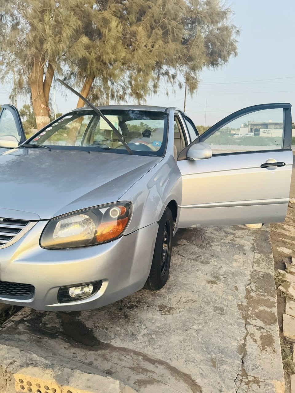 سبكترا موديل 2008 محرك 2000
رقم بابل انكليزي  ب اسمي محرك كير خير من الله

تبريد  فول كهربائيات كلها شغاله مابيها اي نقص جاهزه من كلشي 

السياره وارد امريكي بيها فقط جمالغ الامامي مال العبري مبدل قطعه اصليه بدون دواخل 

سياره مابيها قطرة صبغ  ولا تبديل عدى المذكور كلها ليبل واحد 
 بيها جراد بسيط ب اماكن  بسيطه مو كلها جارده 

📍بابل - الاسكندريه 

***********
