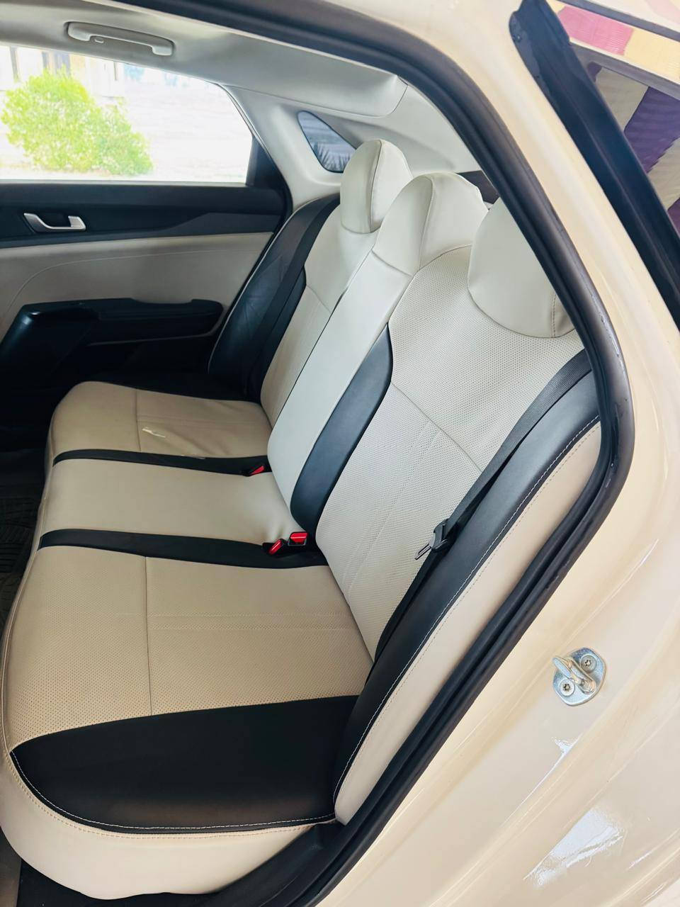 السلام عليكم
k5 (خليجي) 
الموديل2022
الرقم اربيل 
الموصفات
محرك 200دوش 
عدسات زنون 4
فتحه سقف بانوراما 
بصمه بصمة ابواب 
تشغيل عن بعد 
تبريد قطعتين تبريد شاشه
تحكم ستيرن 
حساسات اماميه خلفيه 
سيد بريك بصمه 
كشنات جلد 
منافذ شحن اماميه خلفيه
لدات اماميه خلفيه 
خمس وضعيات قياده 
كرسي سائق كهرباء 
تدفئه كشنات 
اشاير ترحيب 
مرايات شفط 
شاشه ابل كار بلي
العنون الانبار رمادي 
ماشيه 62
بيه مكانين بارد ول باقي مكفوله
سعر 205 بيه مجال الطيبين 
*********** 
***********
