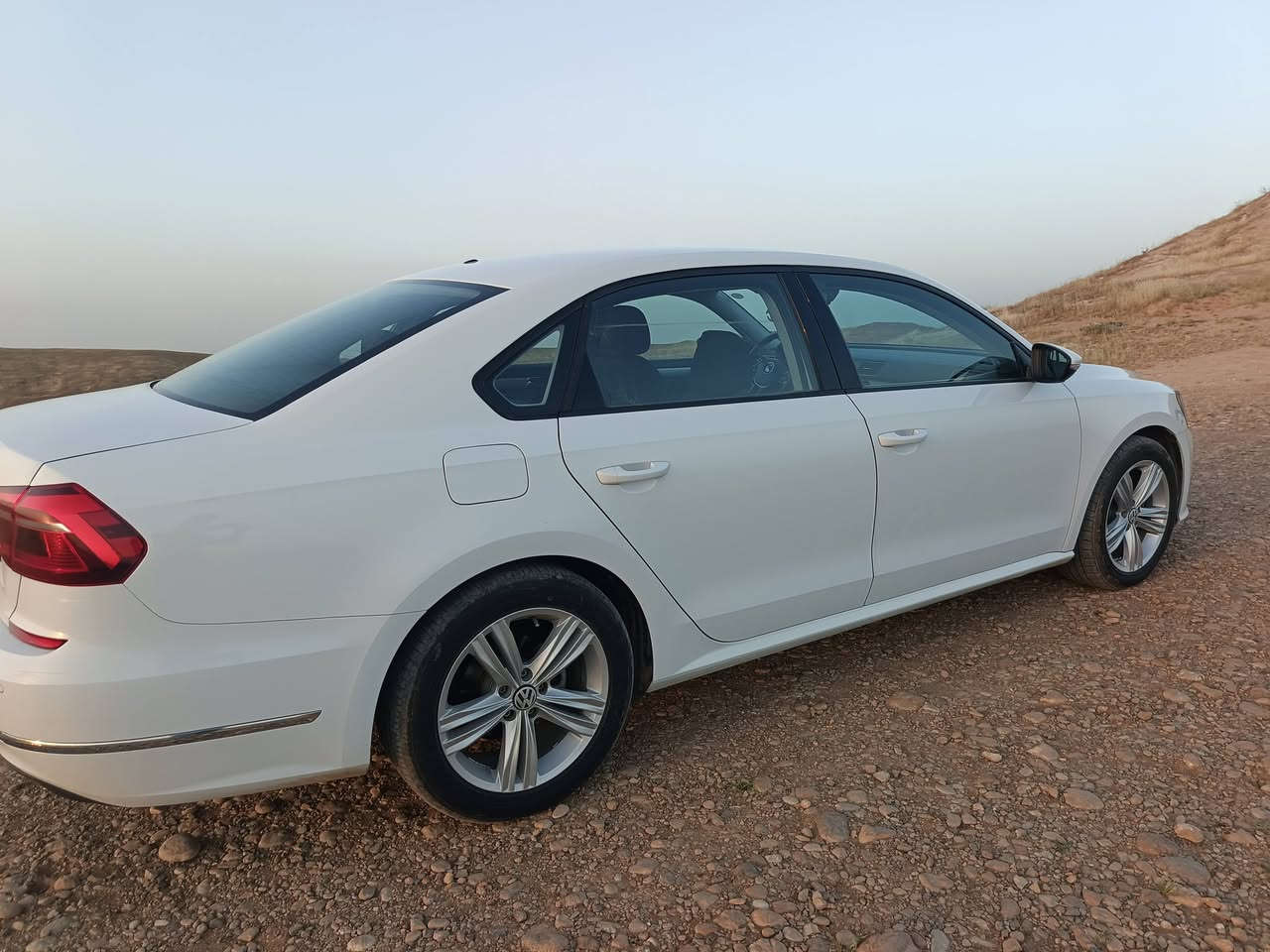 باسات خليجي  5 سلندر              بيه جامرلغ سكن أمامي صبح بدون فتح البلادي ماله الباقي مكفول حتى من تعديل
باسات خليجي  5 سلندر                     بيه جامرلغ سكن أمامي صبح بدون فتح البلادي ماله الباقي مكفول حتى من تعديل 
مواصفات شاشه كاربلاي تحكم طرفين حساس أمامي خلفي رادار تبريد قطعتين تثبيت سرعه تفاعلي وباقي مواصفات الخليجي معروفه 
سياره باسمي  هزه سنويه رقم براد كله جديد 
بطاقه بانزين بيه 
ماشيه 80 ألف 
سعره 180 بي مجال قليل لشراي 
***********
