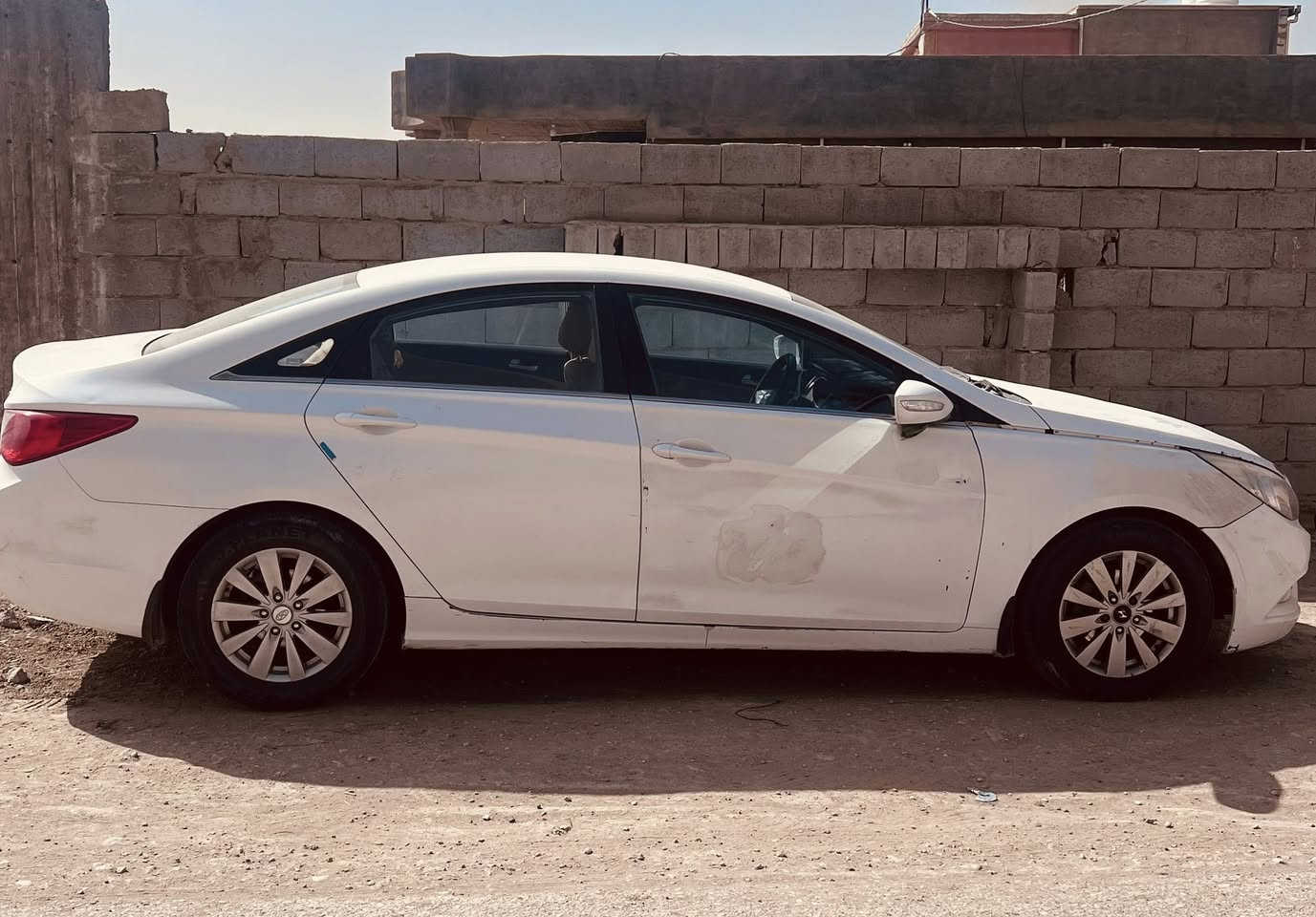 سلام عليكم سوناتا 12 خليجي بابل بسمي سنويه مجددها بيها طخات مثل ما موظح بالصوره تفاصيل اكثر اتصال ع رقم***********
