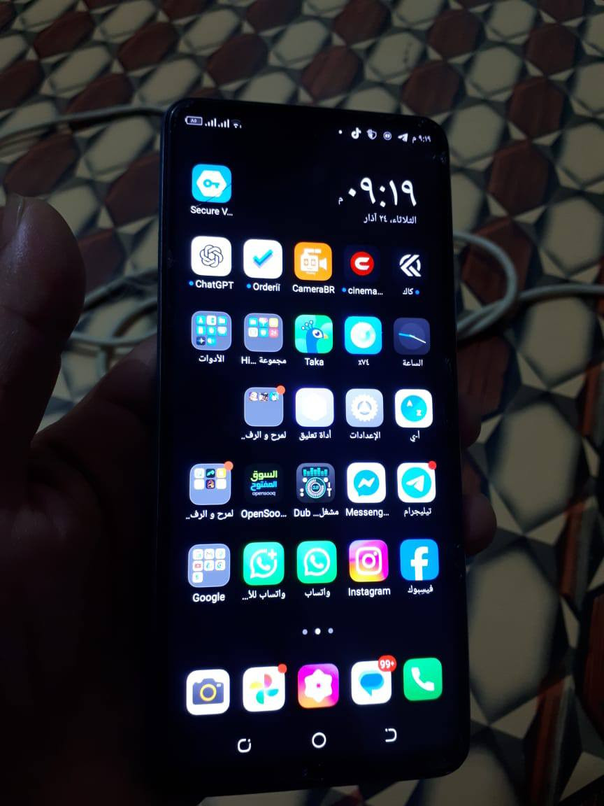 هاتف تكنو كامون17برو نظيف ما مفتوح ذاكرته الخارجيه256والذاكره العشوائيه13بصمة صبع وبصمة وجه تحديث الشاشه 90 هيرتز بطاريته حجمه 5000ما يصرف شحن يطول اهواي شحن سريع خلال نصف ساعه يقبط بي معالج قوي يشغل كلشي العاب غيرها مكفول وياه باكيته والشاحنه والحافظه السعر 135لا تكسر بلسعر رجائا الخاص مفتوح


**إذا كنت صاحب هذا الإعلان وتريد حذفه لأي سبب، رجاءا أرسل رسالة إلى الدعم الفني**