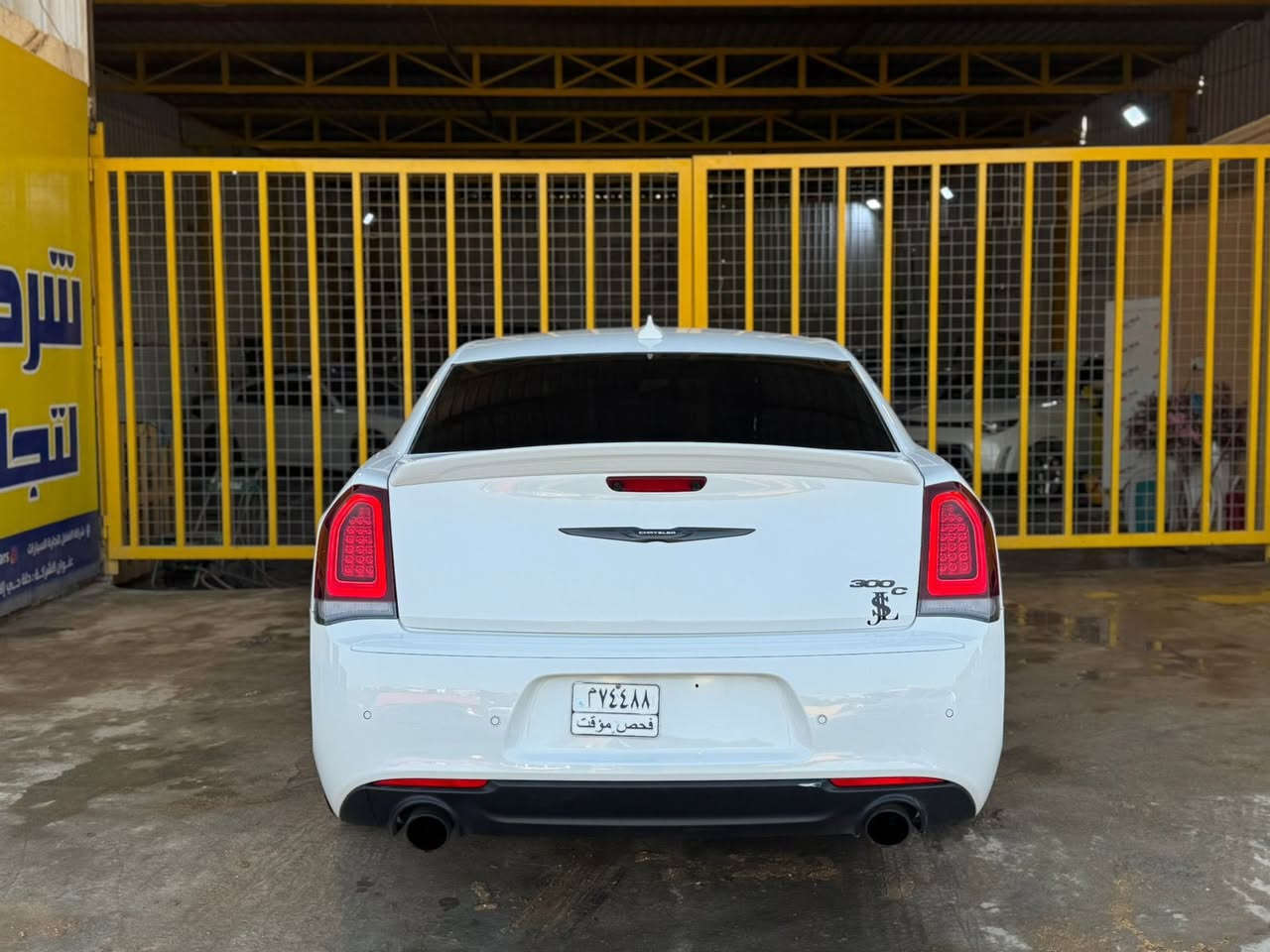 السلام عليكم
اوباما للبيع
الموديل 2023 c300
حجم المحرك 6400 cc
الضرر موضح بالصور 
عنوان السياره بابل المركز
السياره جاهزه على اخر حبايه 
السعر مناسب بالنسبه لخواتها 
للاستفسار ‭0773 919 1000‬
