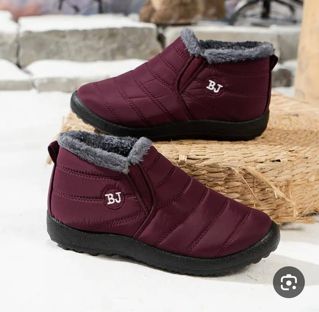 شروه مال احذيه وبوتات للبيع حله حي ١٧تموز *********** او الدخول على الوتساب
