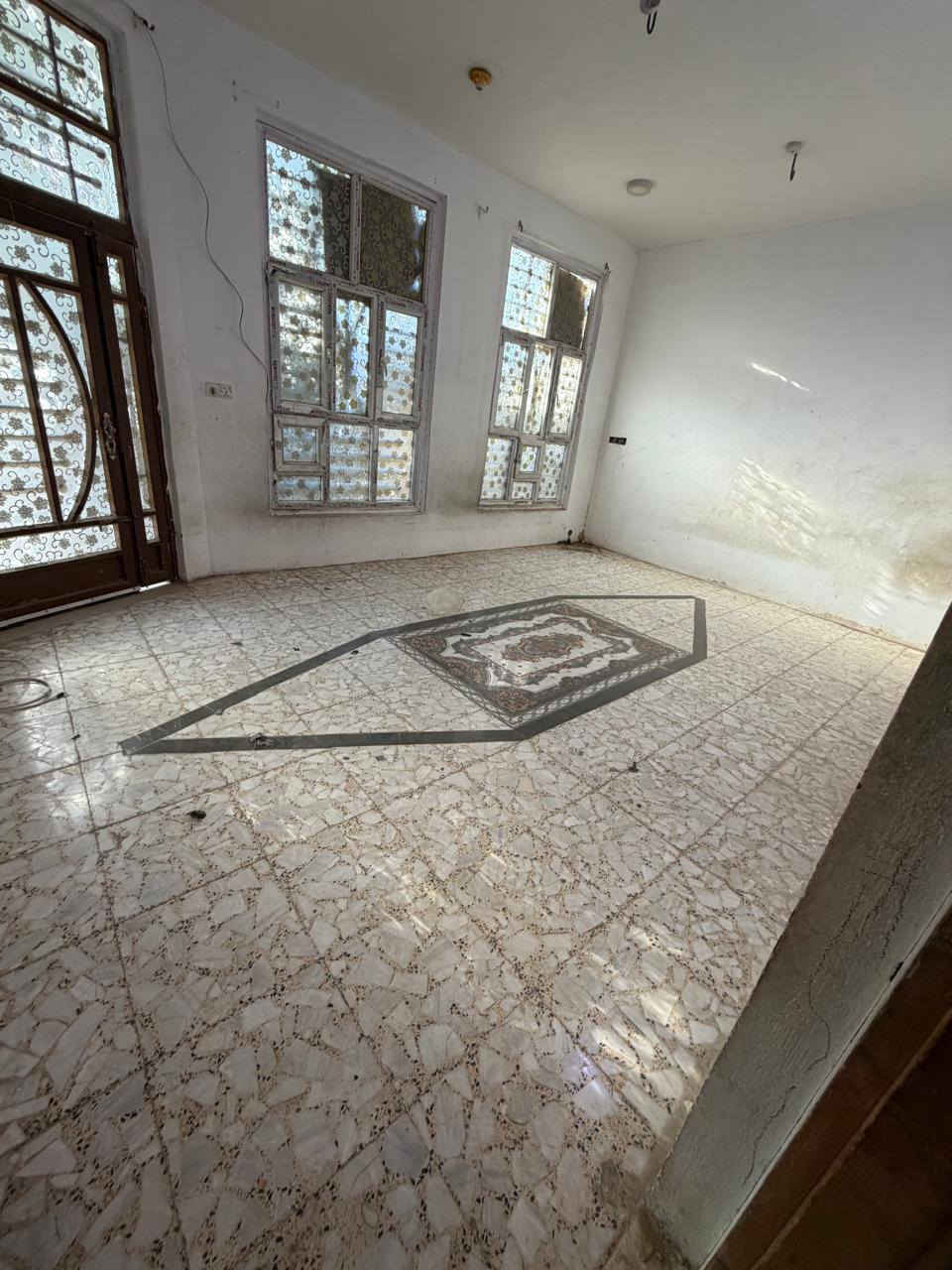 السلام عليكم مكتب عقارات الشمس  مقابيل المستشفى التركي !!!
                         بإدارة ((أحمد الگريطي))
                    
    ☎️***********
                        ☎️***********

🏠مشتمل للايجار مساحه ١٣٠م يحتوي على غرفه وكليدور وصاله ومطبخ ومجمع صحيات وكراج سياره وحديقة 

⁦^⁠_⁠_⁠_⁠_⁠_⁠_⁠_⁠_⁠_⁠^⁩⁦(⁠◍⁠•⁠ᴗ⁠•⁠◍⁠)⁩⁦(⁠◍⁠•⁠ᴗ⁠•⁠◍⁠)⁩⁦^⁠_⁠_⁠_⁠_⁠_⁠_⁠_⁠_⁠_⁠^⁩

🌏الموقع شارع 80 قرب شارع شريفة الجديد 

⁦^⁠_⁠_⁠_⁠_⁠_⁠_⁠_⁠_⁠_⁠^⁩⁦(⁠◍⁠•⁠ᴗ⁠•⁠◍⁠)⁩⁦(⁠◍⁠•⁠ᴗ⁠•⁠◍⁠)⁩⁦^⁠_⁠_⁠_⁠_⁠_⁠_⁠_⁠_⁠_⁠^⁩

💰💸قيمه الايجار 250
