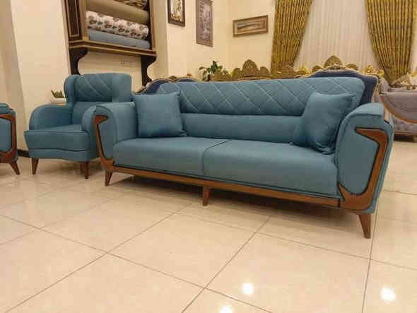 معمل جوهرة العرب للتخم ✨
صناعة محلية… جودة عالمية 💎

ندلع بيتك بأحدث موديلات التخم وبأفضل أنواع الإسفنج والأقمشة.
شغلنا مضبوط، قصّات نظيفة، وتفاصيل مرتّبة من أول مسمار لآخر خيط.

✔️ تفصيل حسب الطلب
✔️ أسعار تنافسية
✔️ كفالة على الشغل
✔️ توصيل لكافة المحافظات
مقعد بلوك اسود 
أسفنج مميز اول
 يوجد لدينا مندوب لأخذ القياسات في جميع المحافظات 

اختار موديلك… واحنا ننفذّه بذوقك ولمستك.
بيتج يستاهل الأجمل، واختيارج هو جوهرة العرب 🌟

للحجز والاستفسار راسلونا.  واتساب***********
***********اتصال
عنوانه السماوه/الخضر/صوب الامام
