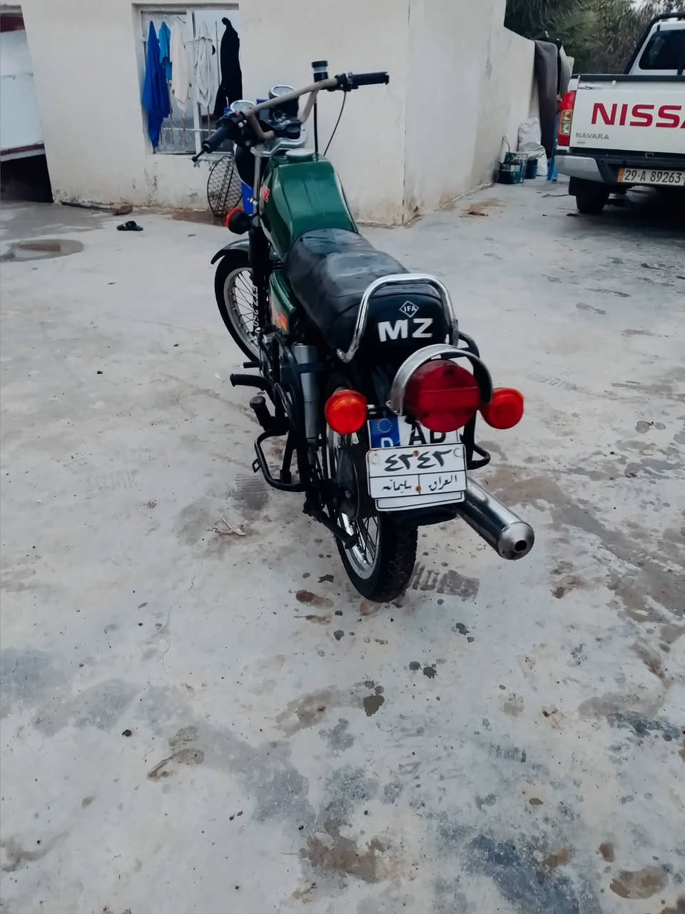 السلام عليكم MZ للبيع سعر 1500 وبيها مجال بدون قصه اربعه محرك نظيف شاصيها نظيف كهربي شغالات تايرات توني شاتن ما ناقصها شي هذا رقمي *********** عنواني الكوت واسط
