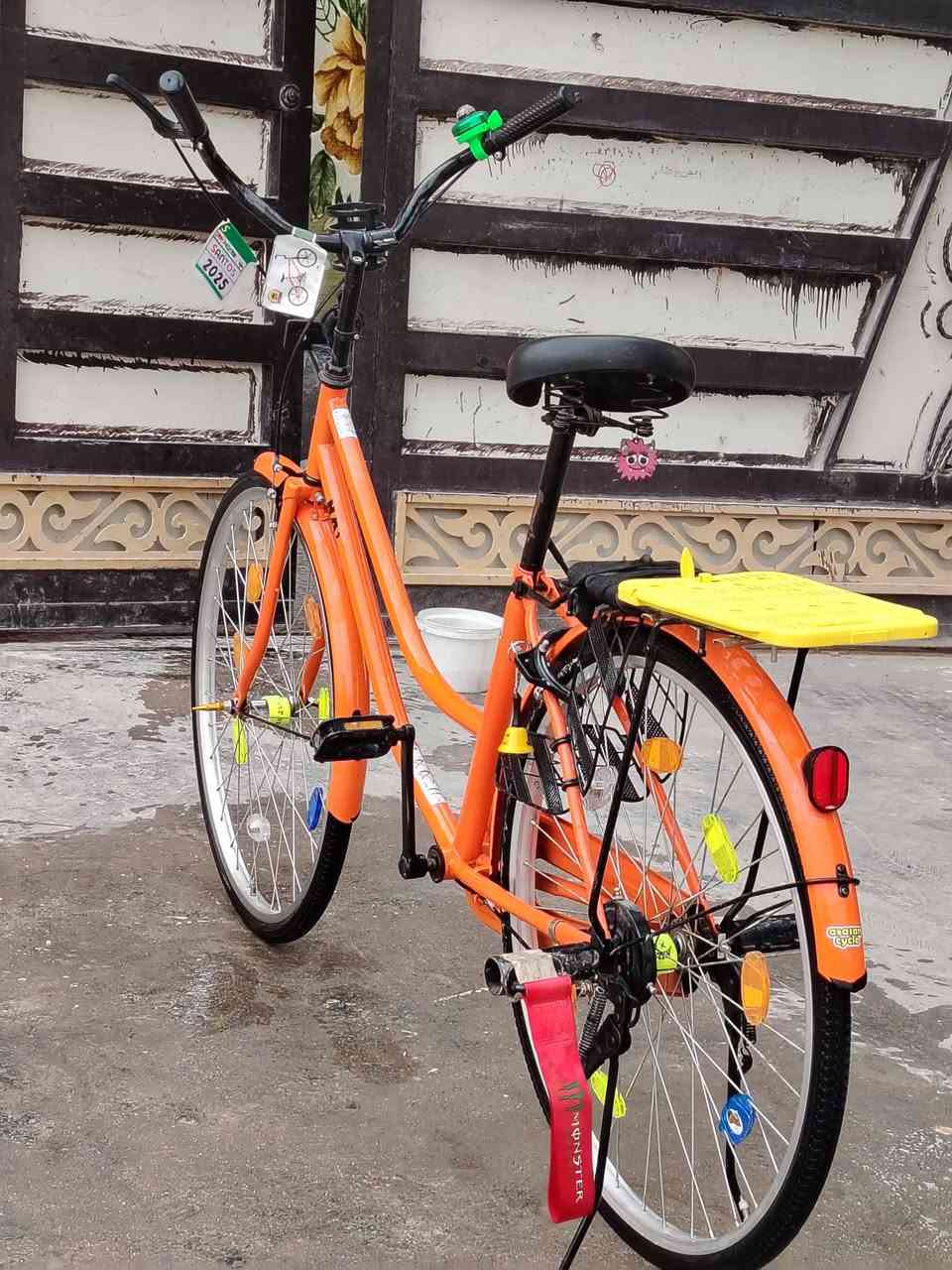 السلام عليكم باسك للبيع اللون برتقالي موديل 2021 بايسكل نظيف   مكفوله البايسكل احلى  مكان كربلاء المقدسه السعر 125 بي مجان والتواصل على الرقم ***********
