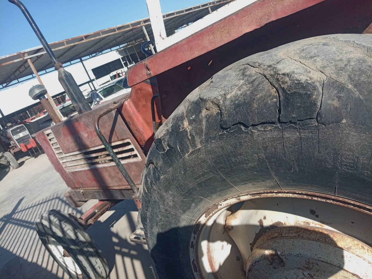 السلام عليكم 
للبيع للبيع 
تنكتر فيئات 780
موديل 82
رقم نينوى 
گير اكسل محرك شرط 
لاصرف ولابخار 
لاخياس ولا لحيم 
اتصل
*********** 
مكاني الحويجه
